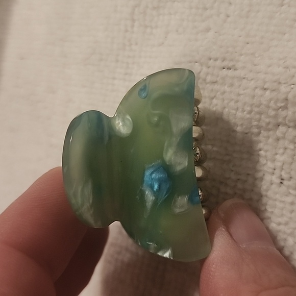 Hair clips, set of 4 - Picture 9 of 9